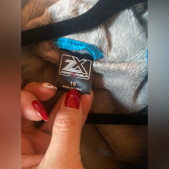 Girls Coat Size 16 - Picture 2 of 3